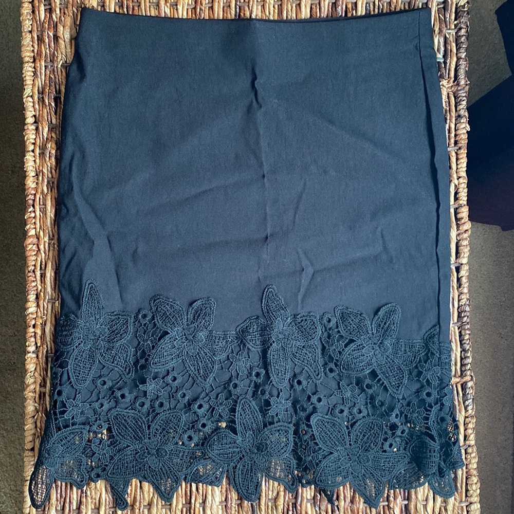 Stretchy Black Pencil Skirt with Lace Hem